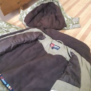 Boys Detachable hoodie Gusti size 4 Jacket/Coat